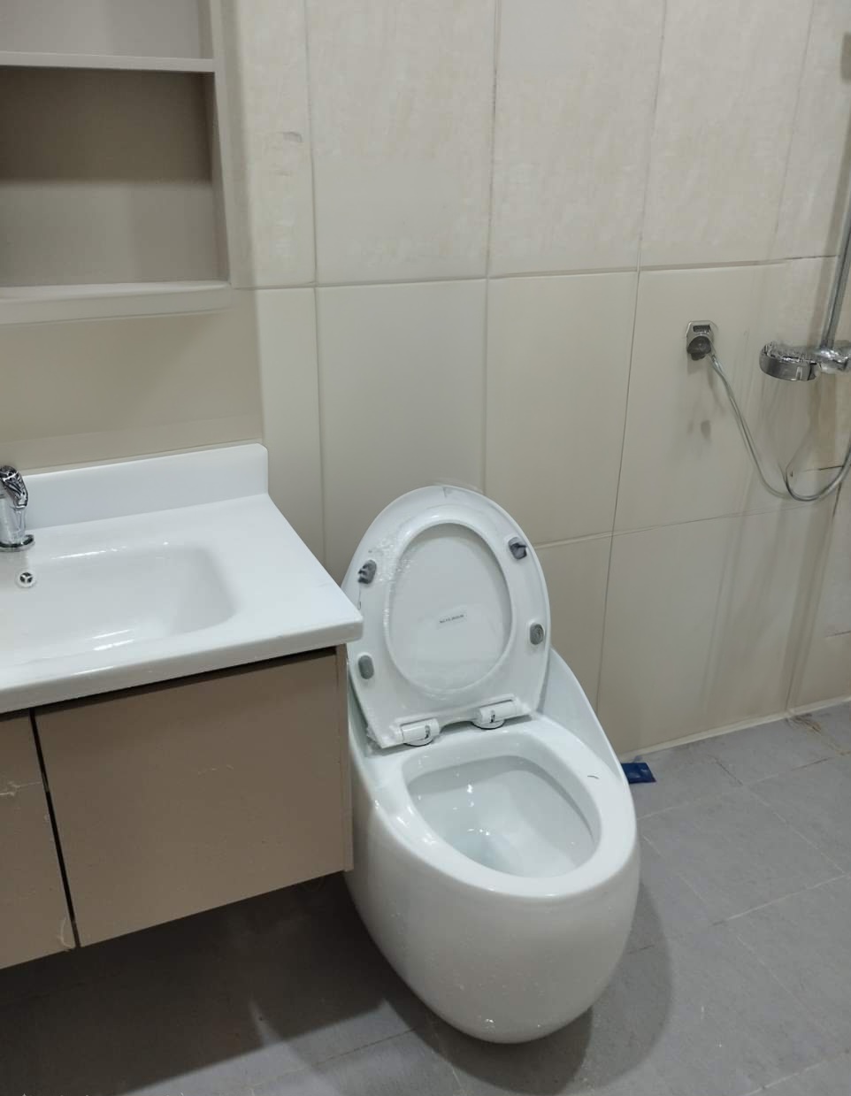 Nhà tôi cho thuê nhà mới, lô góc,vỉa hè, 92m2- 4T, Chùa Láng_30 Tr - Ảnh 2